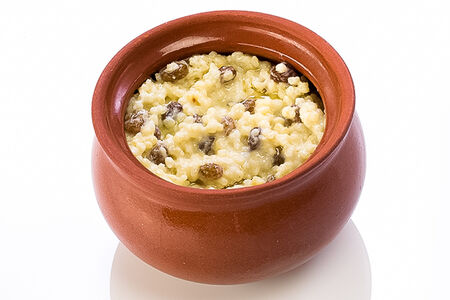 Каша пшённая с изюмом