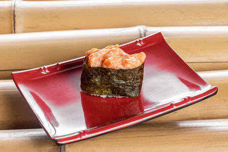 Суши Спайси Тунец