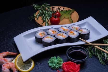 Ролл Окинава