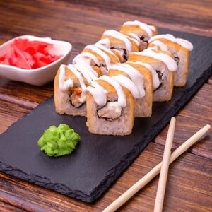 Ролл горячий Чесночный цыплёнок