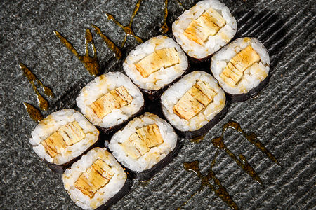 Ролл Омлет тамаго