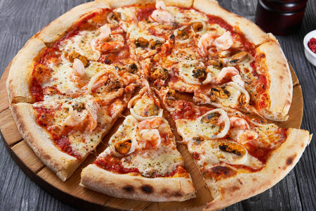 Пицца с морепродуктами