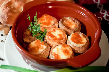 Грибы шампиньоны на мангале