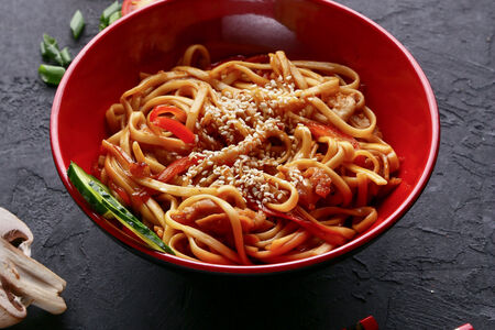 Вок с курицей