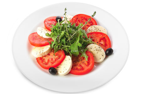 Томаты с сыром Моцарелла и соусом Песто