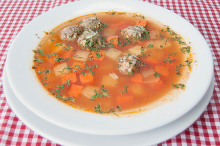 Суп с фрикадельками