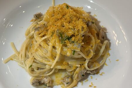 Лингуине с вонголе и боттаргой