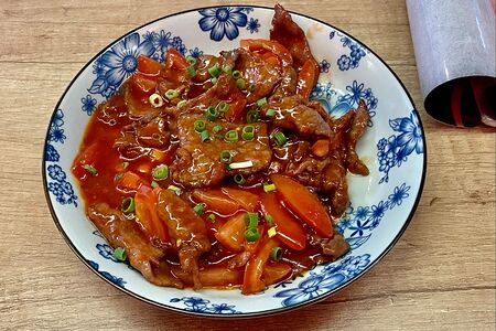 Говядина с томатами