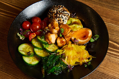 Поке с филе цыпленка терияки