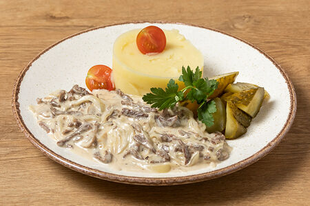 Бефстроганов