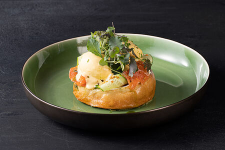 Яйца бенедикт с лососем