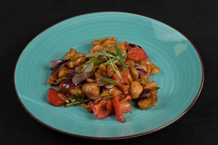 Цыпленок в манговом соусе 