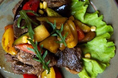 Говядина с овощами