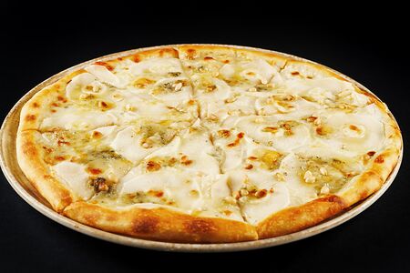 Пицца сырная с куриным филе