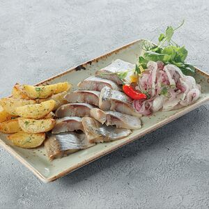 Сельдь с луком