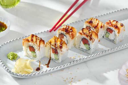 Ролл с копченым угрем