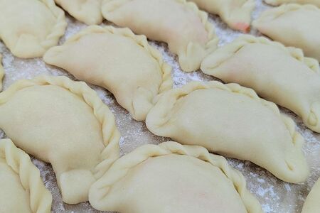 Вареники с вишней свежемороженые