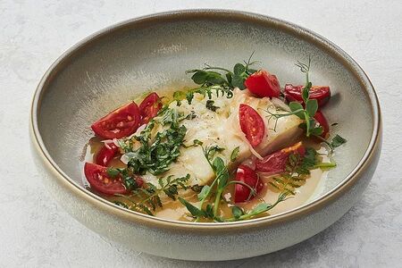 Треска в винном соусе