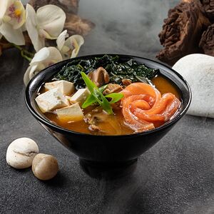 Мисо суп с лососем