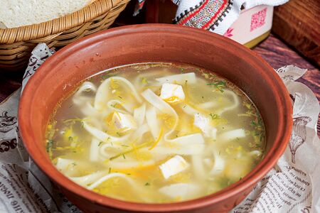 Детский куриный суп с домашней лапшой