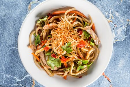 Удон Бутанику Яки