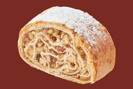 Штрудель с яблоком и корицей