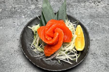 Сашими с лососем