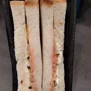 Сэндвичи с индейкой и грибным соусом