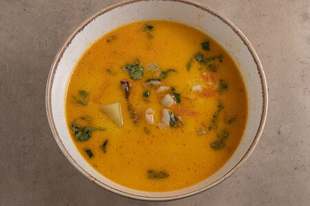 Сливочный суп с морепродуктами