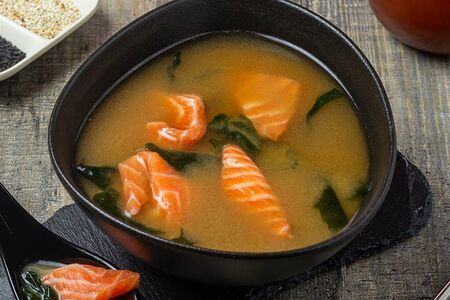 Суп с лососем