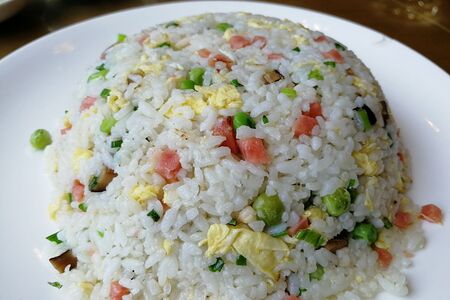 Рис по-янчжоуски