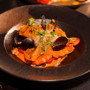 Паста Том ям