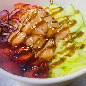 Боул с лососем