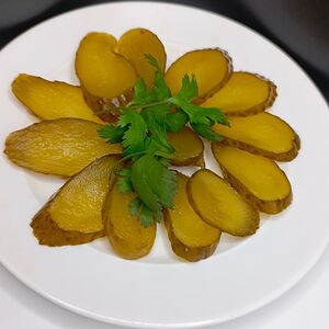 Огурцы солёные