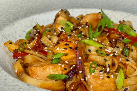 Удон с курицей