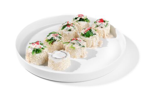 Ролл с чукой и креветкой