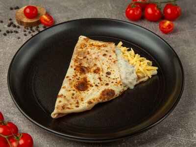 Блин с грибами и сыром