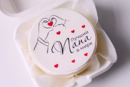 Бенто-торт папе на праздник, на день рождения с руками и сердечками