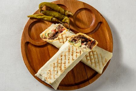 Донер в лаваше с говядиной