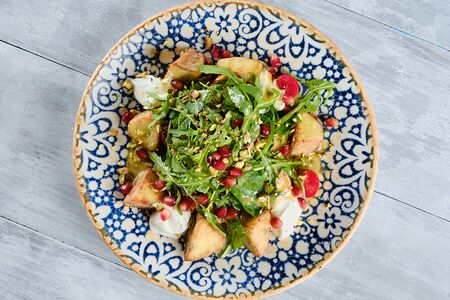 Салат с хрустящими баклажанами