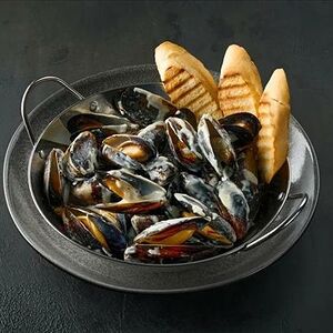 Мидии в сливочно-чесночном соусе