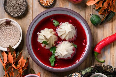 Набор из трёх хинкали №5 Свинина в соусе Ткемали