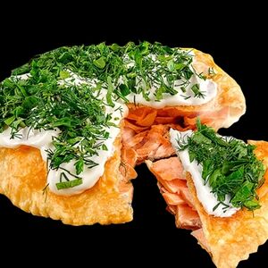 Чебурек-пирог с красной рыбой