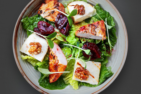 Салат с цыпленком