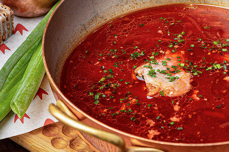 Борщ с гусем