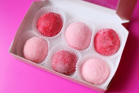 Моти со вкусами Клубника-банан и Шоколад-вишня 