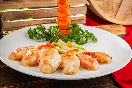 Обжаренные клешни краба