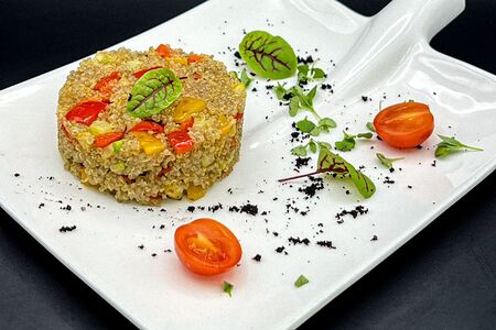 Киноа с овощами