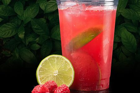 Лимонад малиновый