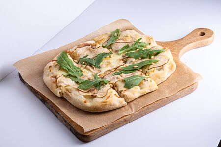 Пинца четыре сыра 